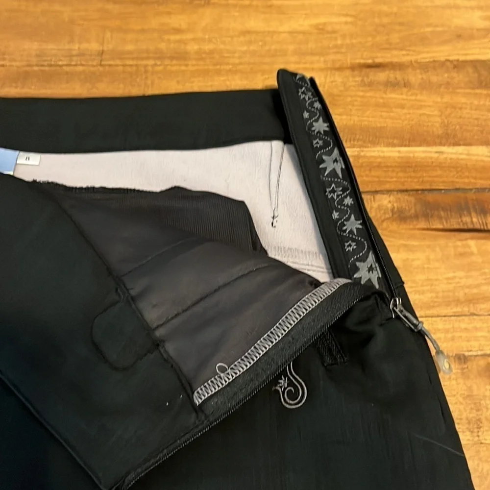 ISIS fleece lined skirt